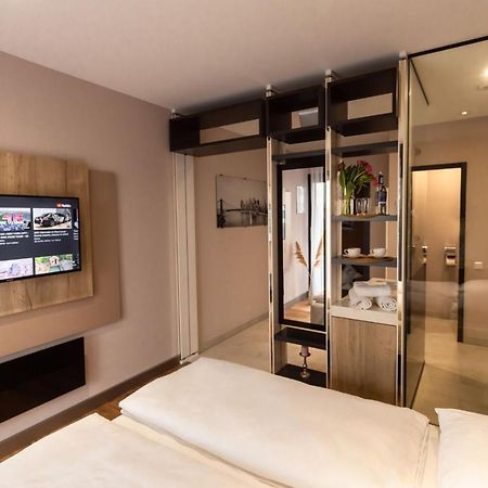24Seven Hotel Швабах Екстериор снимка