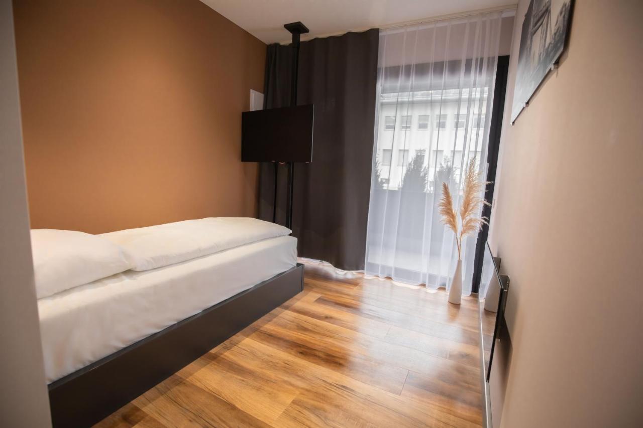 24Seven Hotel Швабах Екстериор снимка