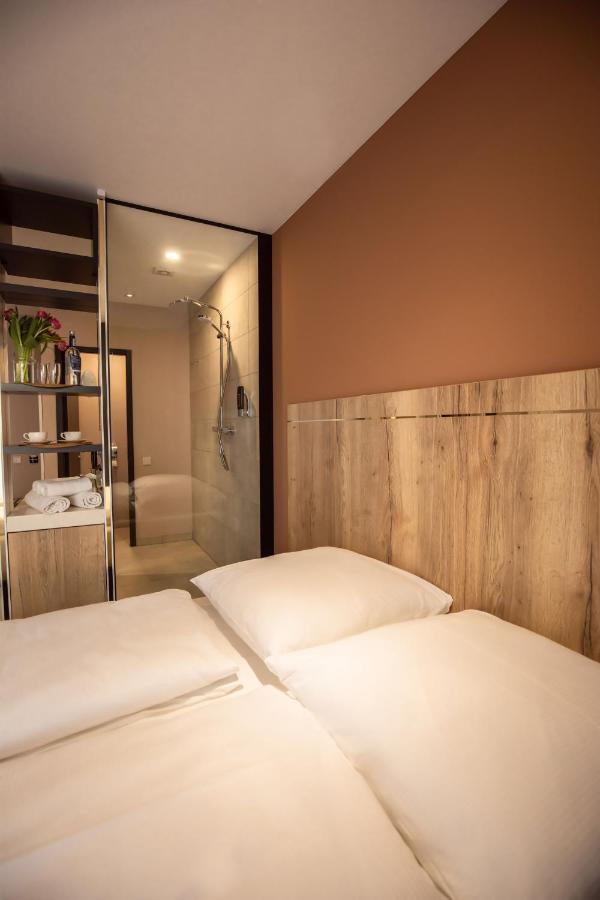 24Seven Hotel Швабах Екстериор снимка