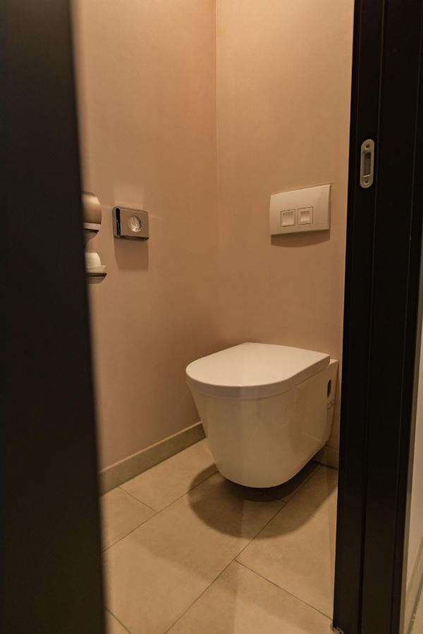 24Seven Hotel Швабах Екстериор снимка