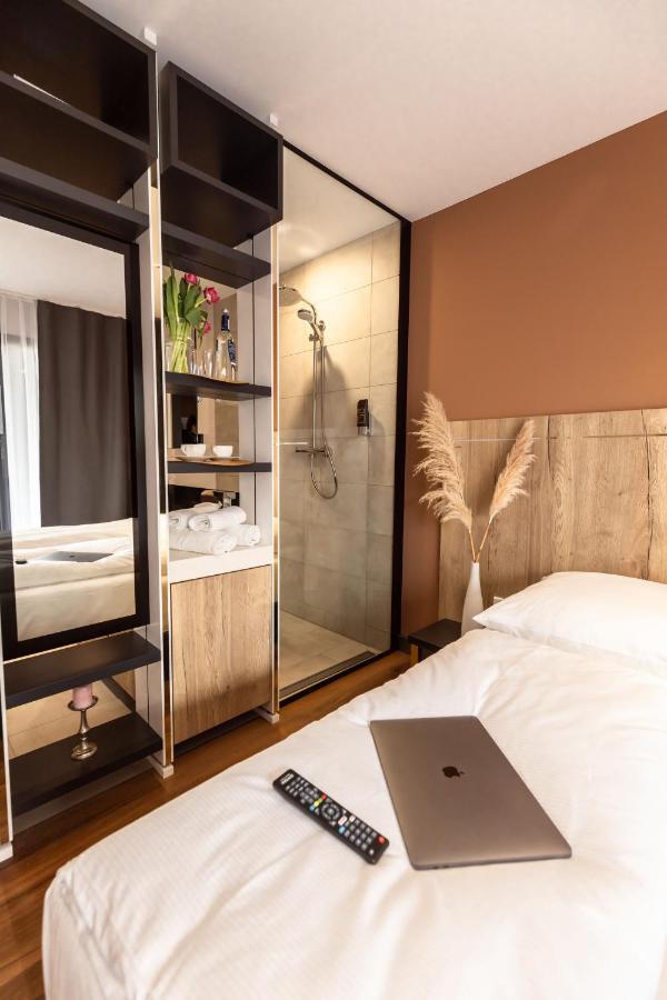 24Seven Hotel Швабах Екстериор снимка